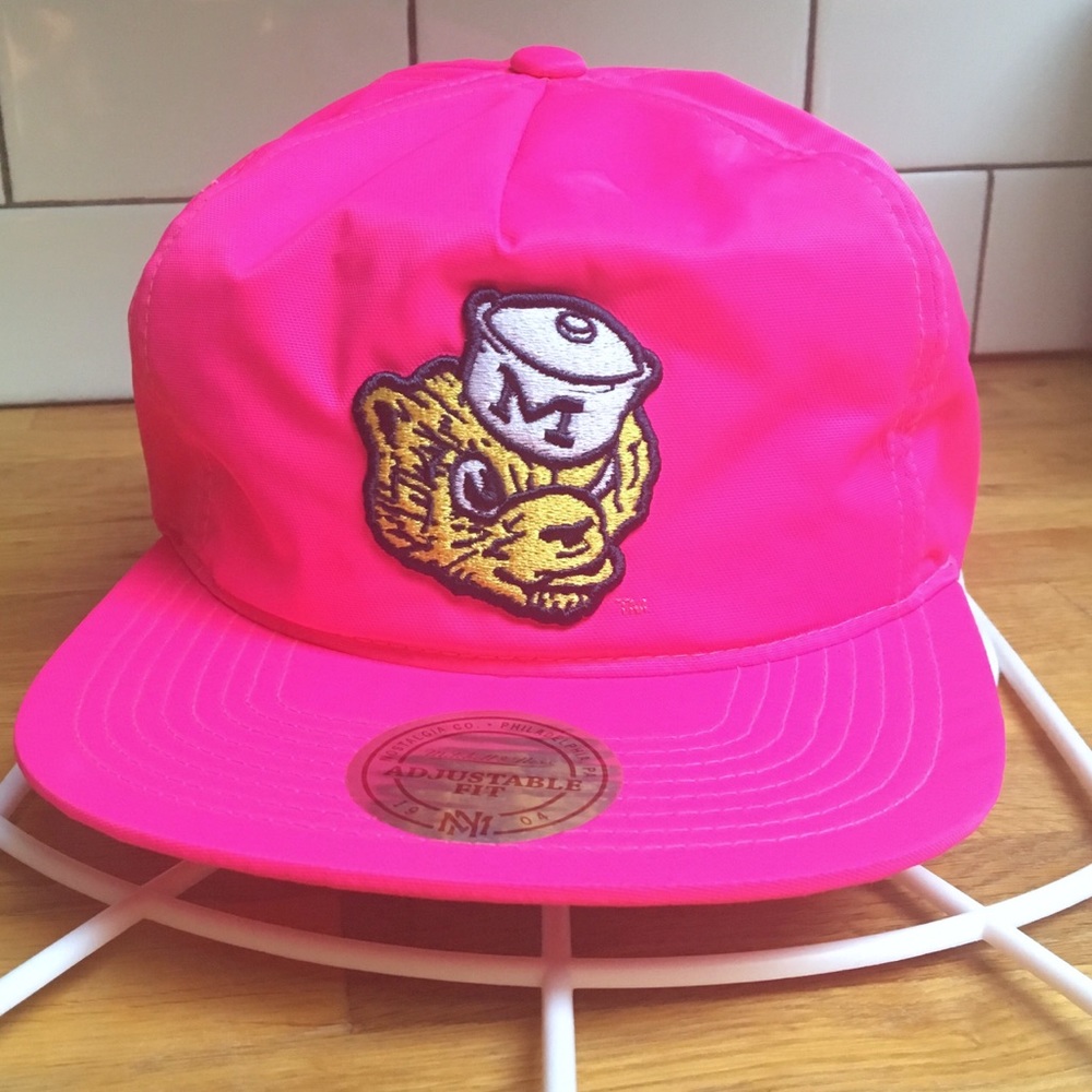 Mitchell & Ness neon SnapBack